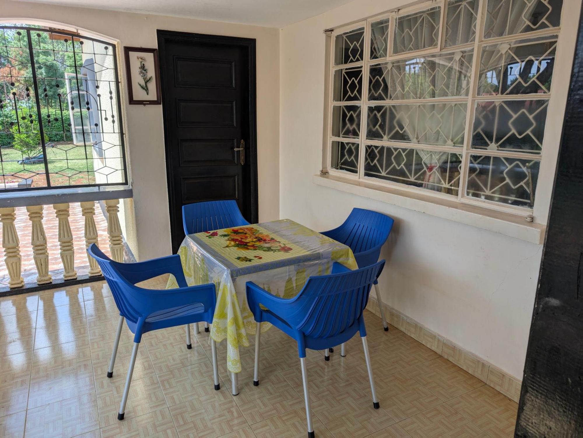 Dans Place Moshi Exterior foto