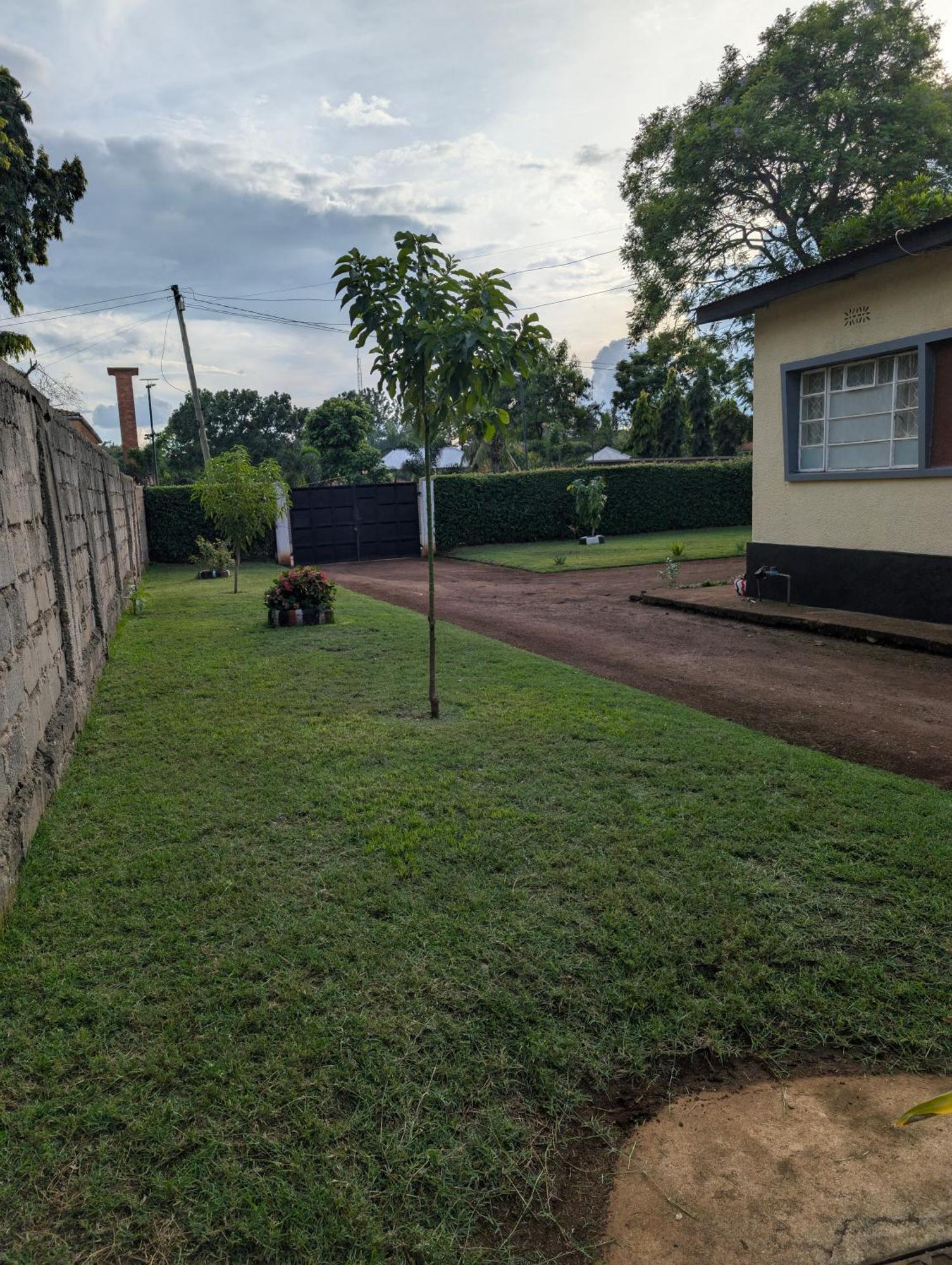 Dans Place Moshi Exterior foto